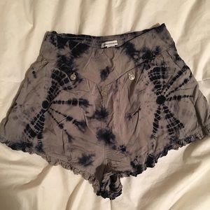 Tie dye American Eagle ruffle shorts